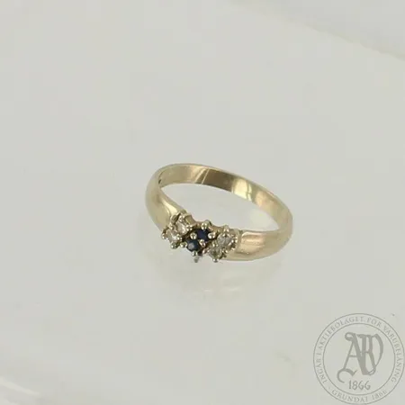 Kivisormus timanteilla 4xn.0.03ct, koko 17, 585br valkokulta, paino 2,6g