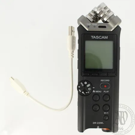 Digitallennin Tascam DR-22WL, virtajohto