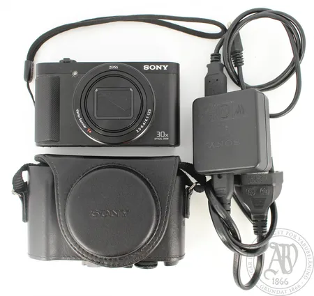 Digikamera Sony HX90V, laturi
