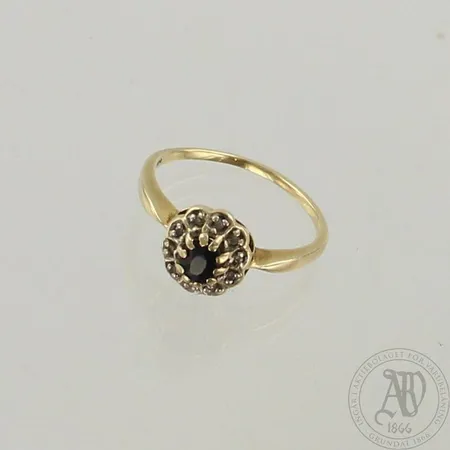 Kivisormus timanteilla 10xn.0.005ct, koko 17¾, 585br, paino 2,7g