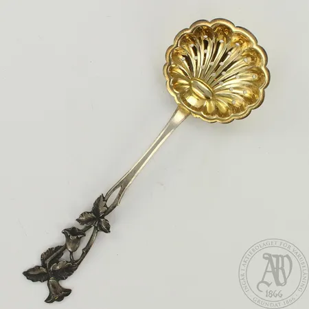 Sokerilusikka, kaiverrettu, pituus 130mm, 813, paino 18,3g 