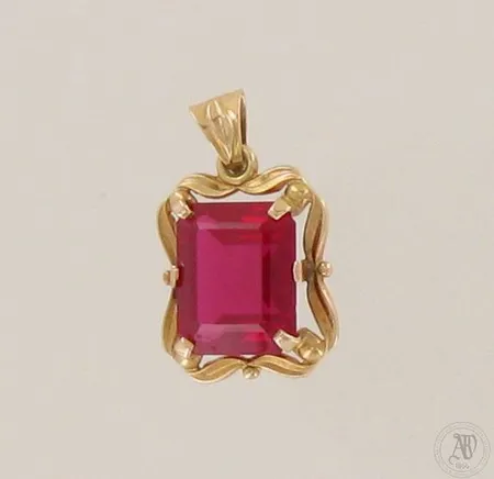 Kiviriipus, korkeus 23mm, 585br, paino 2,7g 