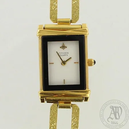 Teräsrannekello Citizen, taulun mitat 18x24mm, rannekkeen pituus 160mm,  quartz:paristo loppunut