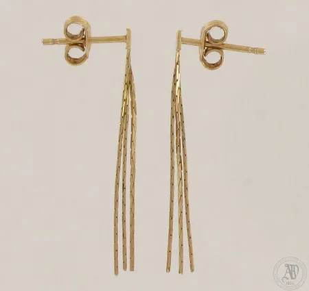 Korvakorut, korkeus 33mm, 585, paino 0,9g