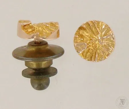 Frakkinapit Lapponia, Ø 8,5mm, taustat metallia, 585, paino ilman taustoja 1,8g