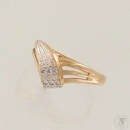 Timanttisormus 6xn.0.005ct, kaiverrettu, koko 18, 585 kelta- ja valkokulta, paino 2,0g