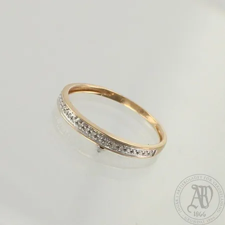 Timanttisormus 21xn.0.005ct, koko 16½, 585, paino 0,7g 
