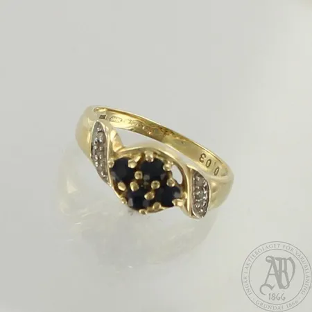 Kivisormus timanteilla 6xn.0.005ct, koko 15¾, 585br, paino 2,7g 