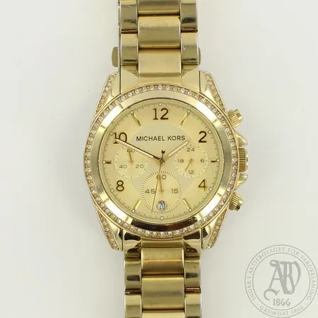 Teräsrannekello Michael Kors, Runway, kvartsi, ref: MK5166, taulun Ø 38mm, rannekkeen pituus 150mm, 5 lisäpalaa, laatikko ja aitoustodistus