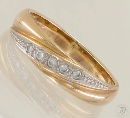 Timanttisormus 5xn.0.01-0.02ct, koko 18½, 585, paino 3,9g 