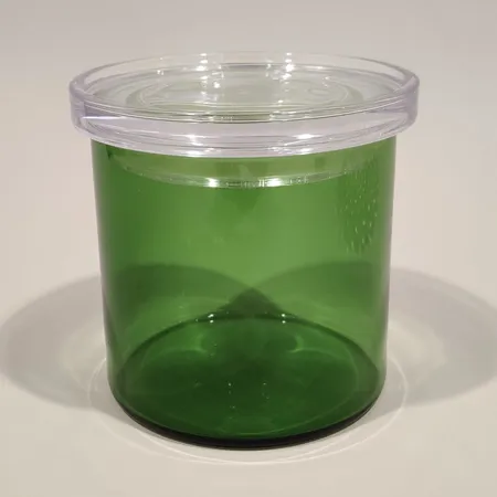 Kannellinen Jars-purkki Iittala, korkeus 115mm, vihreä. Lähetetään postipakettina.