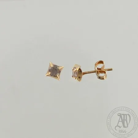 Kivikorvakorut, Ø 4,5mm, 585br, paino 0,6g 