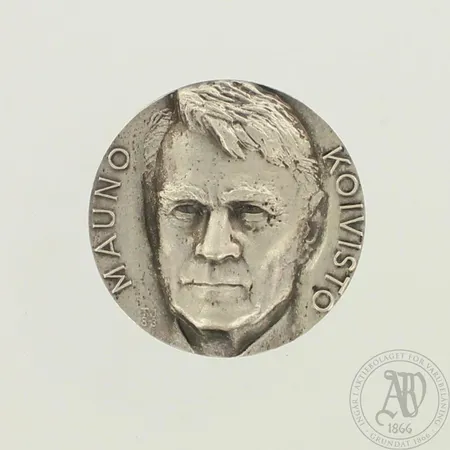 Hopeamitali, Mauno Koivisto, nro. 140/800, aitoustodistus, 925, paino 34,4g 