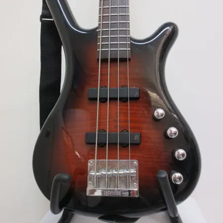 Sähköbasso Warwick Rock Bass, D3003105-02, käytön jälkiä, sähköissä pientä rahinaa, pehmeä laukku. Ota yhteys panttilainaamoon kuljetusmaksusta sopimiseksi.