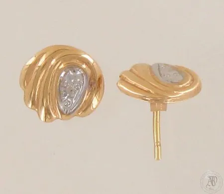 Korvakorut, korkeus 10mm, 585, paino 0,7g