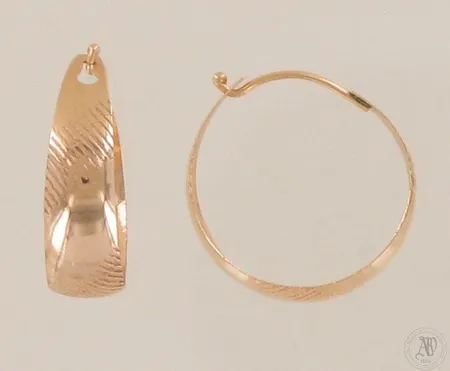 Korvakorut, korkeus 16mm, 585, paino 0,7g