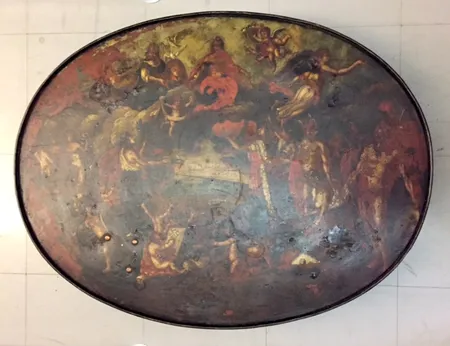 Teepöydän kansi, 1800-luvun alkupuolelta, Venäjä, kannessa kulumaa, mitat 78 x 91cm, korkeus 14cm, metallia. Ota yhteys panttilainaamoon kuljetusmaksusta sopimiseksi.