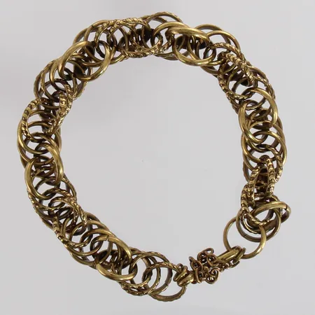 Rannekoru, Kalevala Koru, Setukaisten kääty, pituus 170mm, pronssi