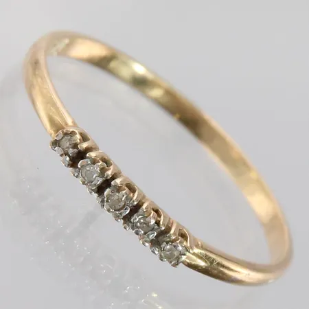 Timanttisormus 5xn.0.005ct, koko 17¾, 585, paino 1,1g