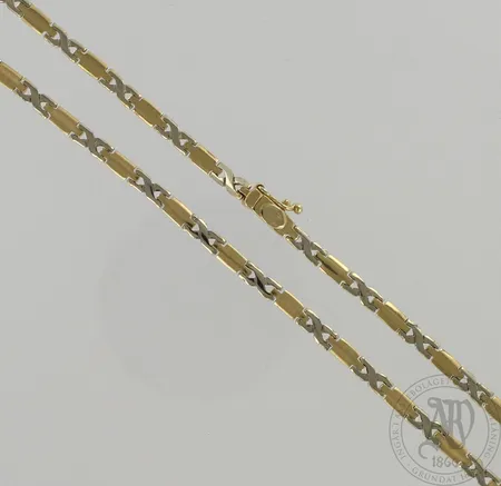 Kaulaketju, pituus 51cm, leveys 4mm, 585 kelta- ja valkokulta, paino 22,3g