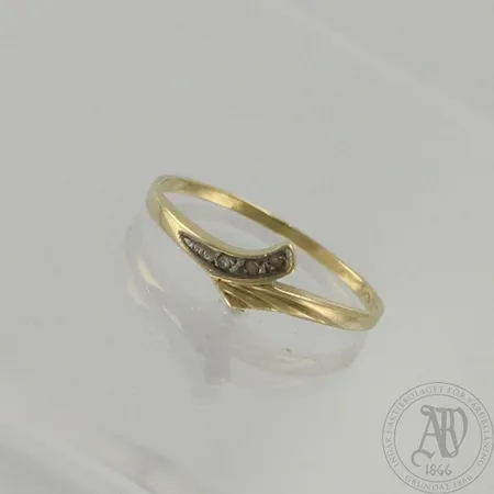 Timanttisormus 3xn.0.005ct, koko 17¼, 585, paino 1,0g