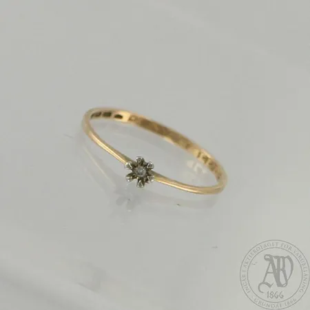 Timanttisormus 1xn.0.01ct, kaiverrettu, koko 16½, 585, paino 0,7g