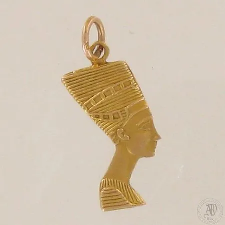Egyptiläinen riipus, korkeus 25mm, 585, paino 1,9g