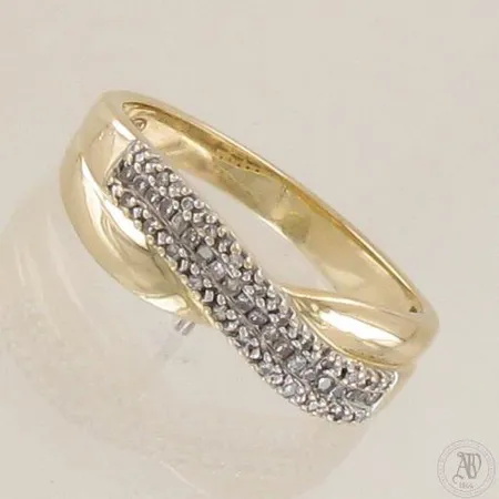 Timanttisormus 62xn.0.005ct, koko 18¾, 585, paino 4,0g 