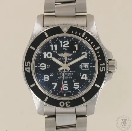 Teräsrannekello Breitling Superocean II 44, automaatti, sarjanumero 2923919, A17392, rannekkeen pituus 180 -200mm, kaksi lisäpalaa 20mm, ostettu 30.8.2017, ohjekirja, aitoustodistus, säilytyskotelo ja laatikko.  