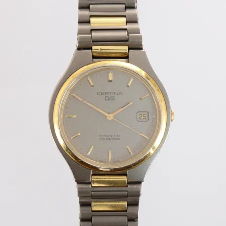 Titaanirannekello, Cetina DS Titanium 100 Meters, päivyrillä, quartz:paristo loppunut, taulun Ø 34mm, rannekeen pituus 175mm Lähetetään postipakettina.