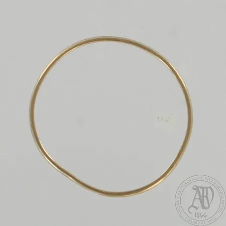 Viallinen sormus, 585, paino 0,5g 