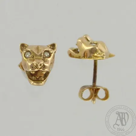 Puuma-korvakorut timanteilla 4xn.0.01ct, korkeus 10mm ja leveys 7mm, 585, paino 2,0g