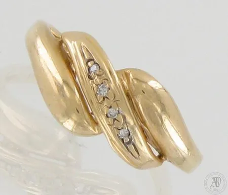 Timanttisormus 4xn.0.005ct, koko 16½, 585, paino 2,3g