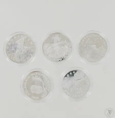 Viisi muistomitalia, Suomi, Itsenäistyminen, Talvisota, Jatkosota, Helsingin Olympialaiset ja EU-jäsenyys, 925br, paino159,8 Paino: 0 g