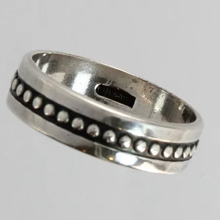 Kuvioitu sormus, Kalevala Koru, koko 18½, 925, paino 3,8g
