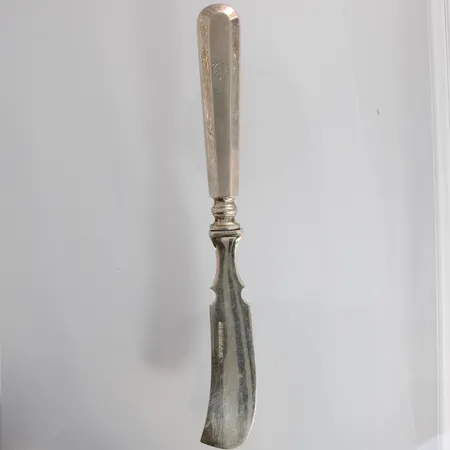 Voiveitsi 197mm, kaiverrettu, 813, paino 66,9g