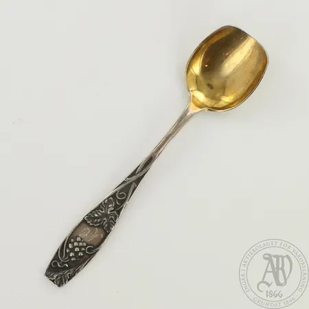 Suolalusikka, kaiverrettu, pituus 110mm, 813, paino 12,1g