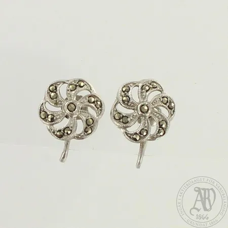 Kivikorvakorut, korkeus 16mm, 813br, paino 2,9g