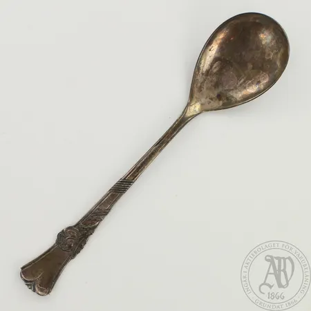 Hillolusikka, kaiverrettu, pituus 130mm, 830, paino 13,5g