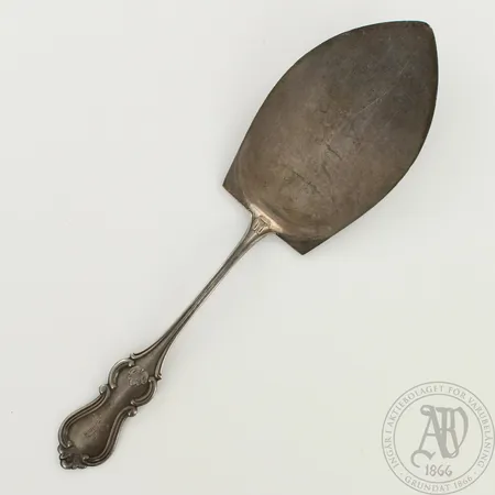 Leivoslapio, Romantica, kaiverrettu, käytön jälkiä, pituus 170mm, 830, paino 37,8g