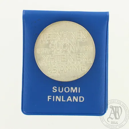 Juhlaraha, Itsenäinen Suomi 60 vuotta, nimellisarvo 10 mk, 1917-1977, 500, paino 22g