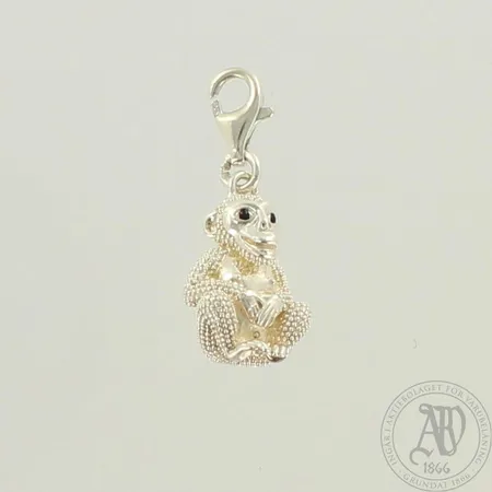 Riipus Thomas Sabo, korkeus 25mm, 925, paino 5,5g