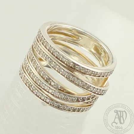 Kivisormus Thomas Sabo, koko 17, 925br, paino 11,2g