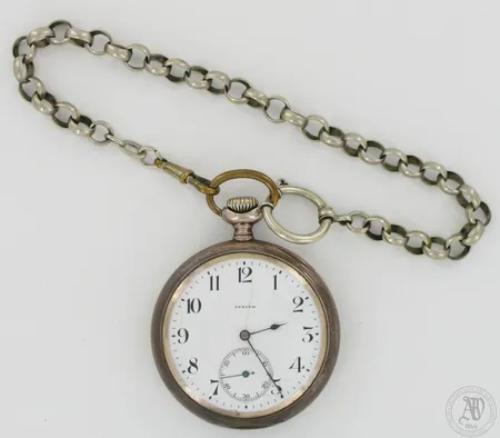 Hopeinen taskukello Zenith, 2870317 2785, 17 kivinen, koneiston numero 1822039, käytön jälkiä, taulu hieman halkeillut, kellonperät alpakkaa, 800br, paino 126,3g