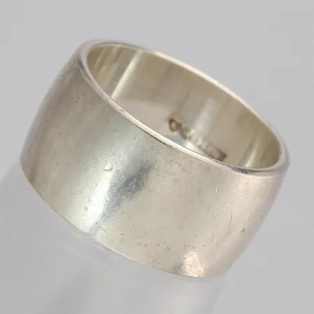Sileä sormus, Kalevala Koru, koko 17¼, 925, paino 8,3g