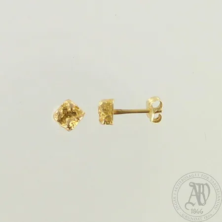 korvakorut, Ø5mm, 585, paino 0,7g 