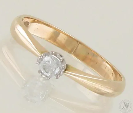 Timanttisormus 1xn.0.13ct, koko 17½, 585 kelta- ja valkokulta, paino 2,3g