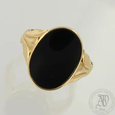 Onyx-sormus, koko 19, 585br, paino 5,1g 