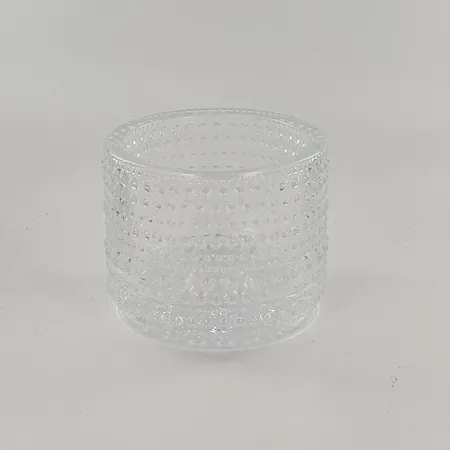 Tuikkulyhty Iittala, Kastehelmi, korkeus 64mm Lähetetään postipakettina.