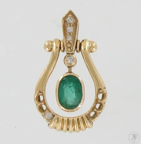 Viallinen kiviriipus timanteilla 5xn.0.01ct, viisi kiveä puuttuu, korkeus 25mm, 750br, paino 4,4g